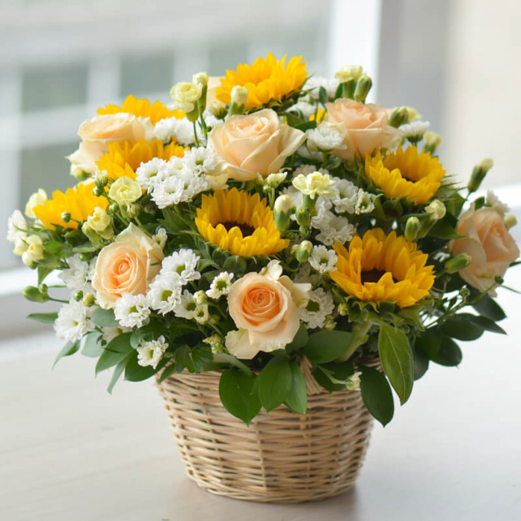 Điện Hoa Bình Dương chuyên tư vấn mua hoa tươi và thiết kế hoa tươi tặng  Chúc Mừng Sinh Nhật tại Bình Dương